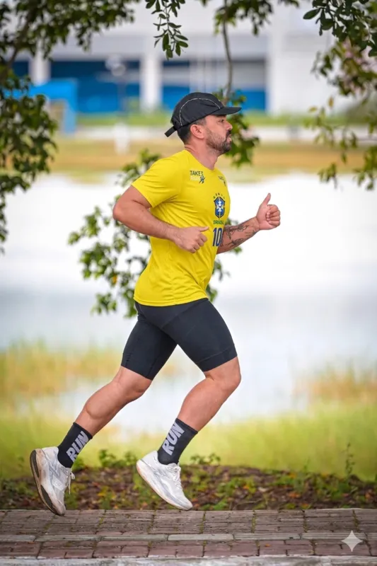 Corredor Take3 Run em parque