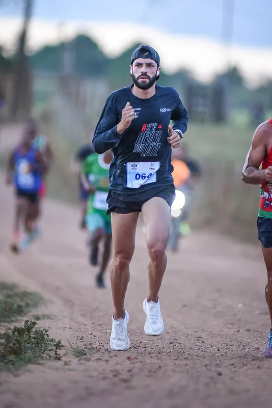 DK corredor(a) da comunidade Take3 Run