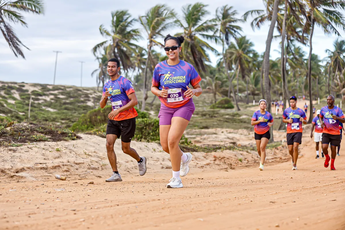 Corredores reais em ação na Corrida Sítio Conde